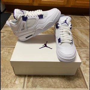 Jordan retro 4 metallic